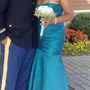 Gorgeous Cindy USA  Spaghetti straps formal dress